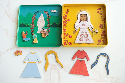 Mary Magnet Playset