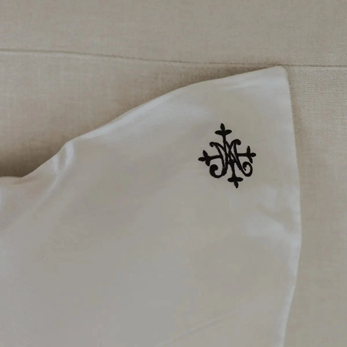 Guardian Angel Silk Pillowcase - White/White